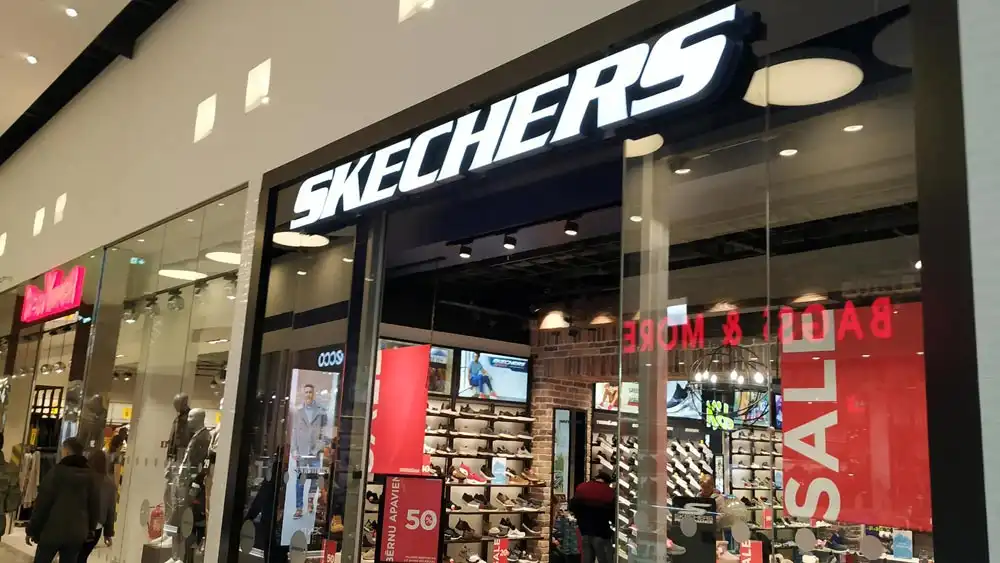 TEK LAB videonovērošanas kameras Skechers veikalā t/c Akropole